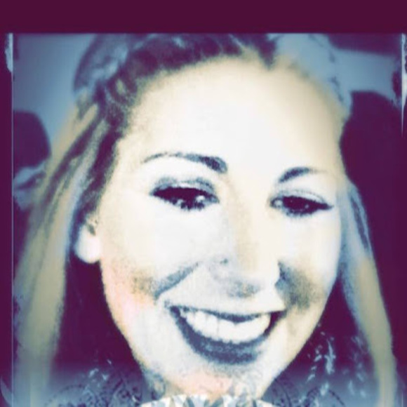 Meet your Posher, Natalie - Picture 1 of 1